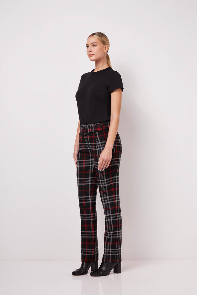 Cornwall - Pants In Stretch Portuguese Plaid - On Model Image