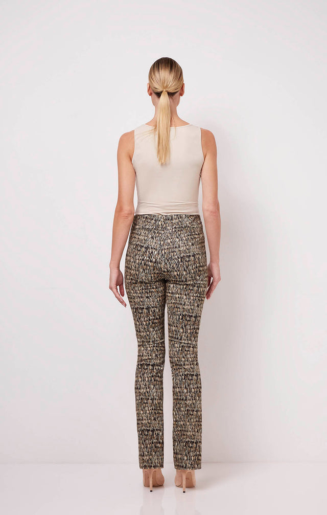 Memory - Stretch Cotton Print Pants - On Model Image