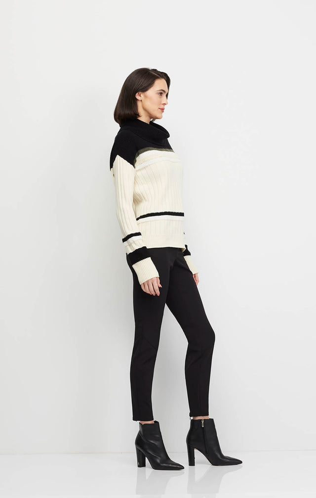 Zenith - Cashmere-Softened Ski Turtleneck Sweater - On Model Image